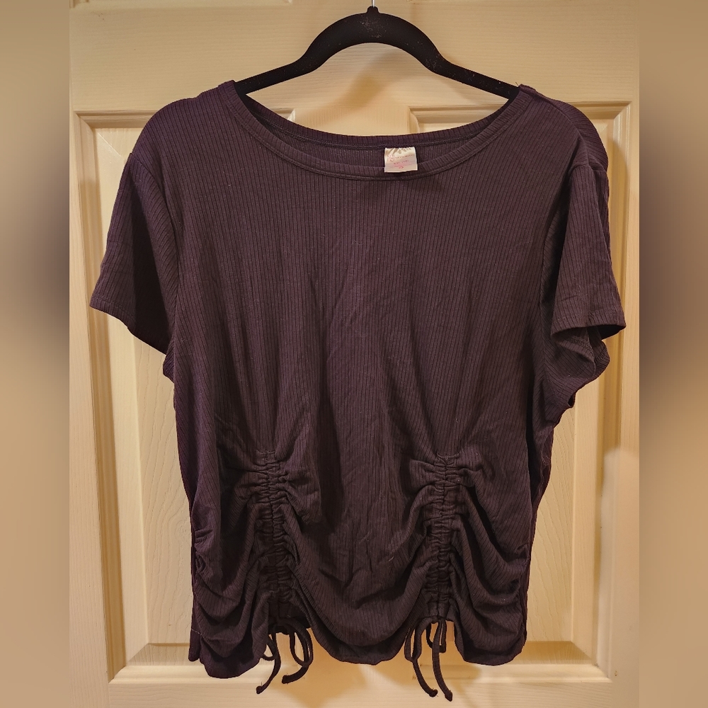 No boundaries black shirt XXL